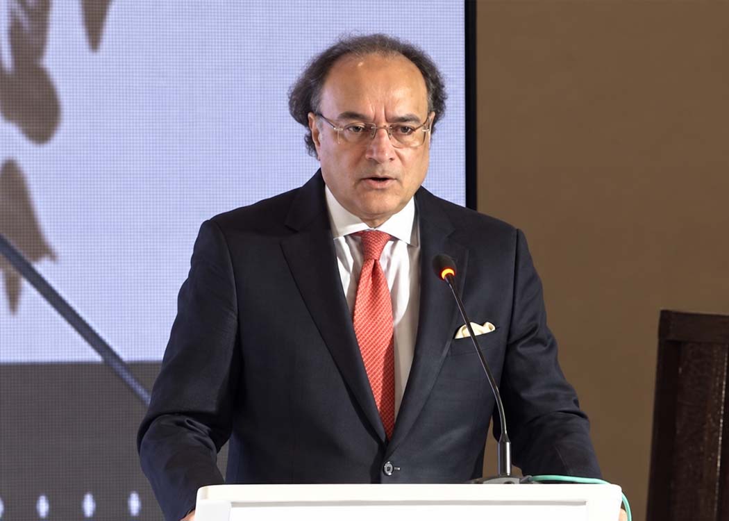 Finance Minister Muhammad Aurangzeb speaking at International Poultry Expo 2026 in Lahore.